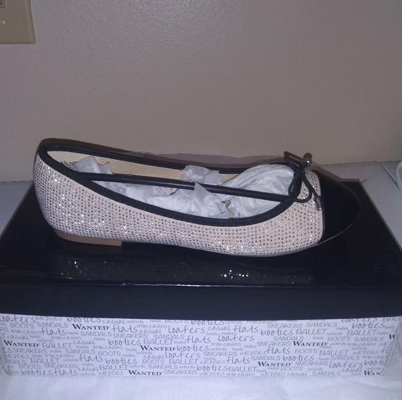 Women shoes - Picture 1 of 1